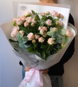 Букет роз 'Розовый этюд' – Интернет-магазин цветов STUDIO Flores