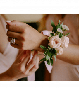Як обрати браслет для подружки нареченої? – Інтернет-магазин квітів STUDIO Flores