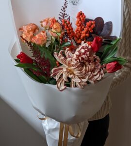 Букет хризантем 'Радость' – Интернет-магазин цветов STUDIO Flores