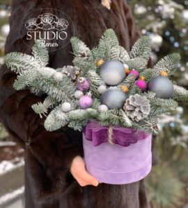 Композиції на стіл з ялини: натхнення і декор на Новий рік і Різдво – Інтернет-магазин квітів STUDIO Flores