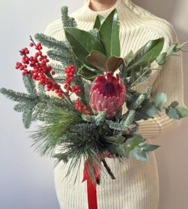 Зимовий букет з протеєю 'Мерида' Зимовий букет з протеєю 'Мерида'