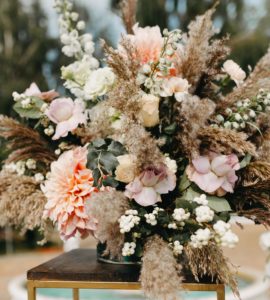 How to choose a summer wedding bouquet – Flower shop STUDIO Flores