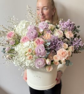 Flowers in a box 'Fieria'