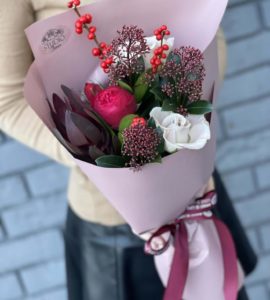 Bouquet of flowers 'Holiday' – Flower shop STUDIO Flores