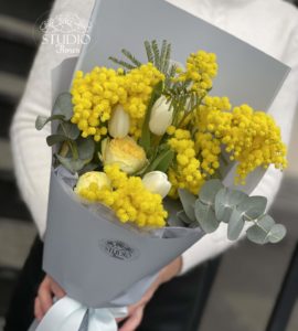 Цветы на 8 марта – Интернет-магазин цветов STUDIO Flores