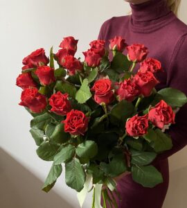 Bouquet of twenty-one red roses