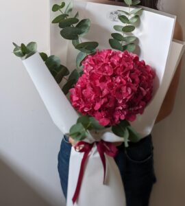 Букет з гортензією та евкаліптом – Інтернет-магазин квітів STUDIO Flores