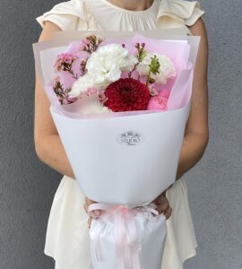 Bouquet of dahlias 'For daughter'