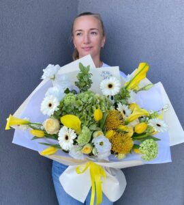 Букет цветов с каллами и герберами – Интернет-магазин цветов STUDIO Flores