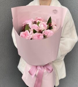 Bouquet of nine roses Pink Ohara