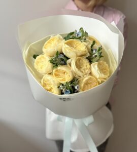 Букет жовтих троянд Нона