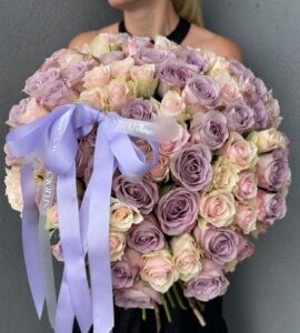 Bouquet one hundred and one roses mix