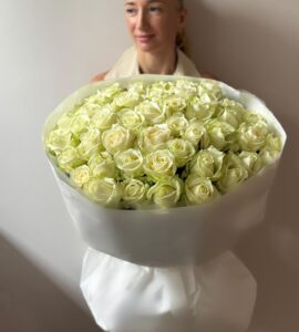 Bouquet fifty one white roses Avalanche
