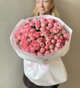 Bouquet of 21 spray pink roses
